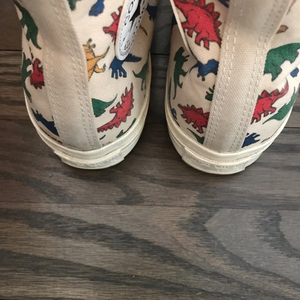 Dinosaur print high top Converse - Picture 4 of 7